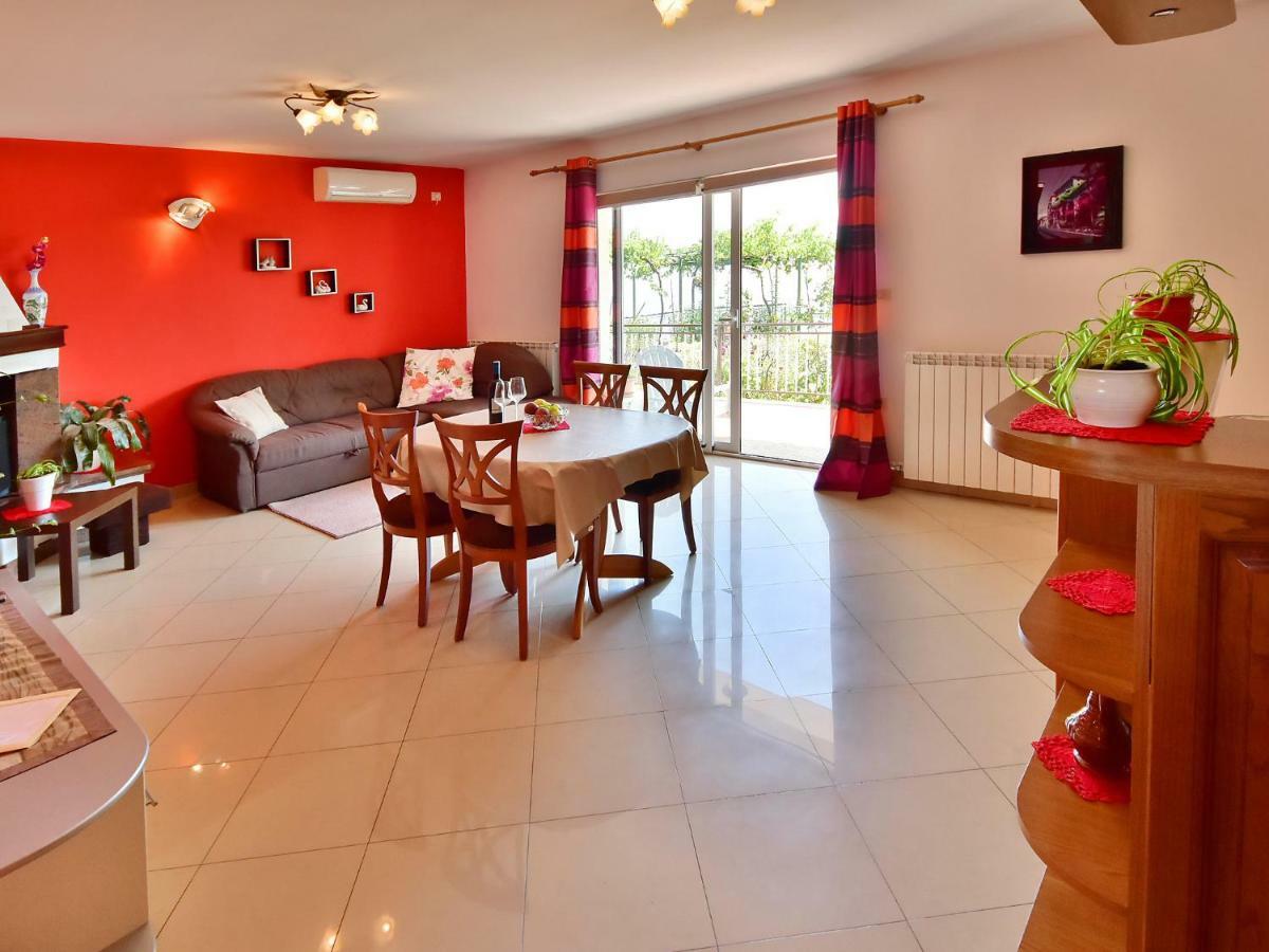 Apartment Laurus-2 By Interhome Lovran Ngoại thất bức ảnh